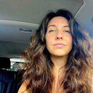 Meet your Posher, Melanie